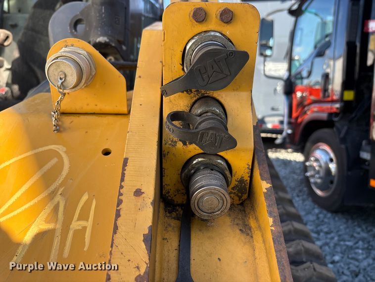 image for item YA1290 2019 Caterpillar 279D tracked skid steer loader