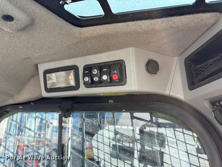 image for item YA1290 2019 Caterpillar 279D tracked skid steer loader