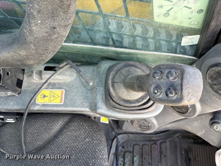 image for item YA1290 2019 Caterpillar 279D tracked skid steer loader