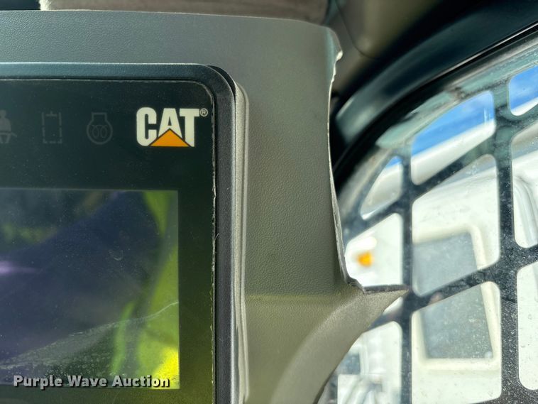 image for item YA1290 2019 Caterpillar 279D tracked skid steer loader