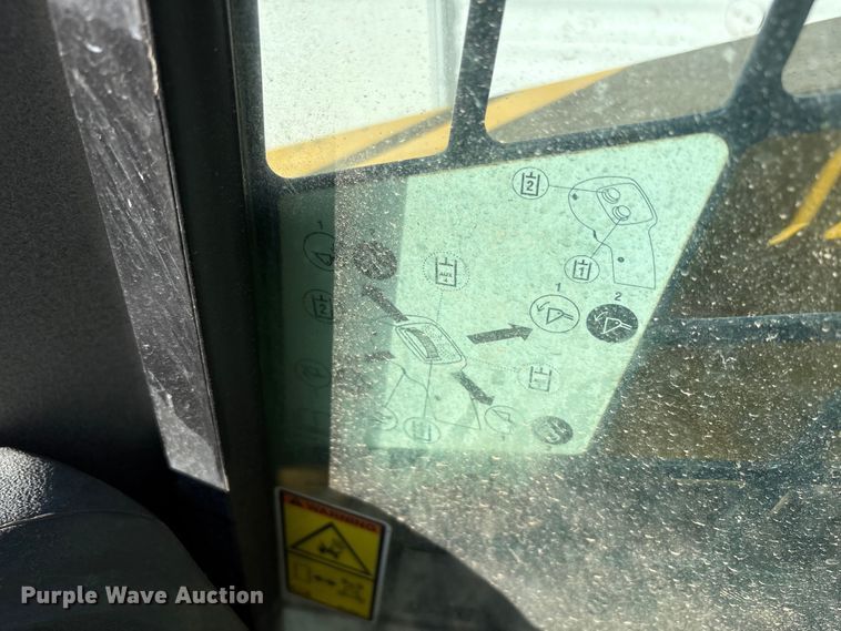 image for item YA1290 2019 Caterpillar 279D tracked skid steer loader