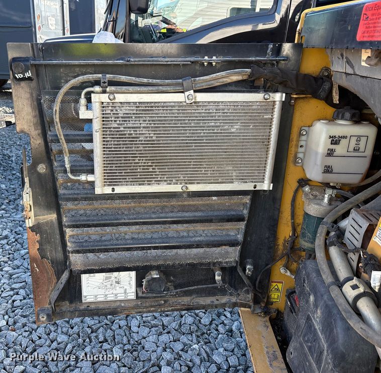 image for item YA1290 2019 Caterpillar 279D tracked skid steer loader