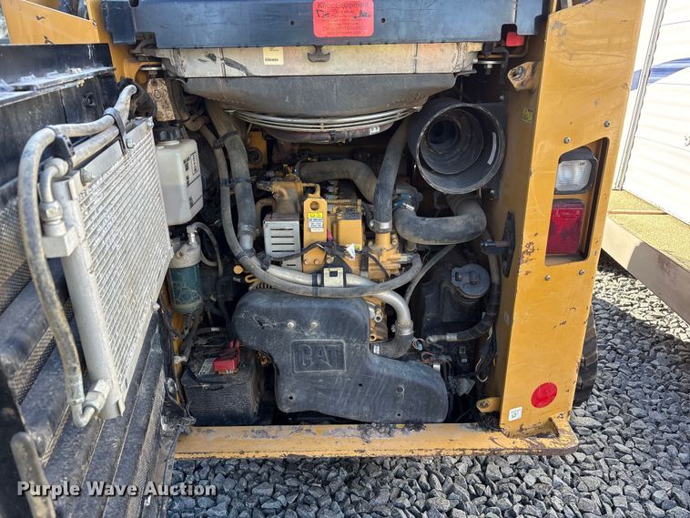 image for item YA1290 2019 Caterpillar 279D tracked skid steer loader