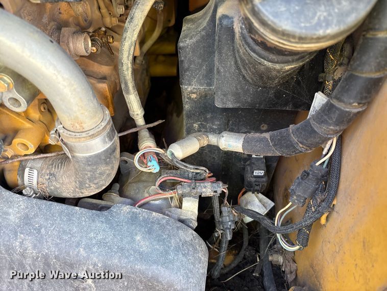 image for item YA1290 2019 Caterpillar 279D tracked skid steer loader