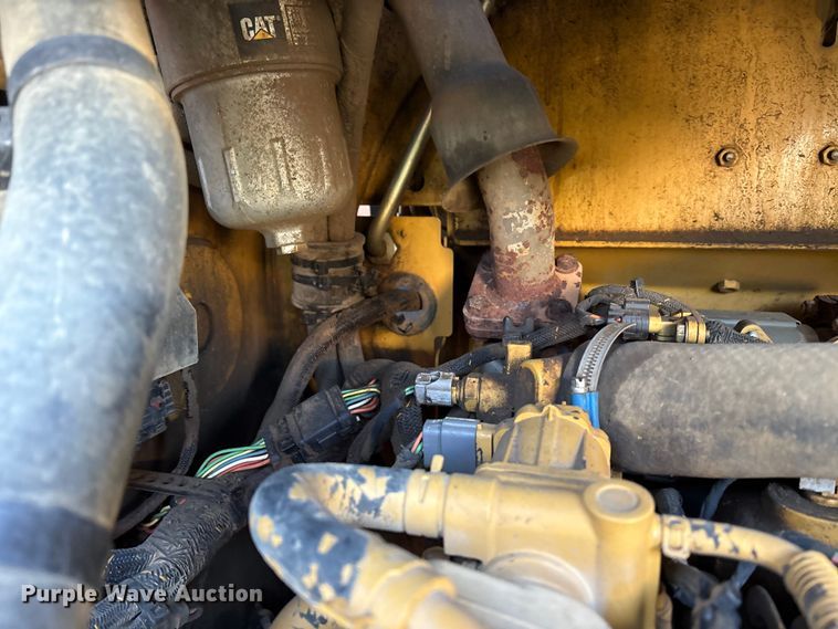 image for item YA1290 2019 Caterpillar 279D tracked skid steer loader