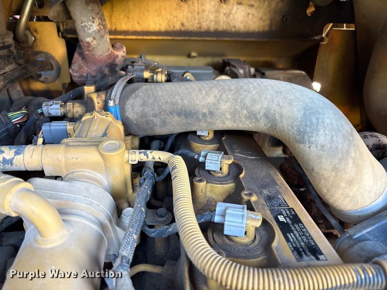 image for item YA1290 2019 Caterpillar 279D tracked skid steer loader