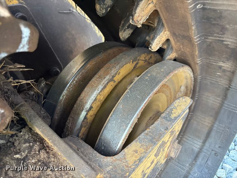 image for item YA1290 2019 Caterpillar 279D tracked skid steer loader