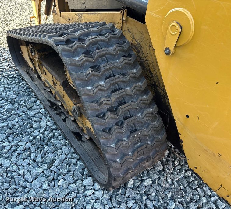 image for item YA1290 2019 Caterpillar 279D tracked skid steer loader
