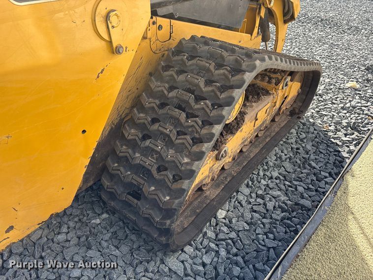 image for item YA1290 2019 Caterpillar 279D tracked skid steer loader