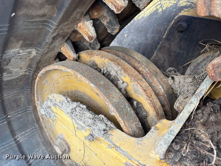 image for item YA1290 2019 Caterpillar 279D tracked skid steer loader