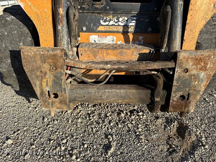 image for item YA1291 2015 Case SV280 skid steer loader