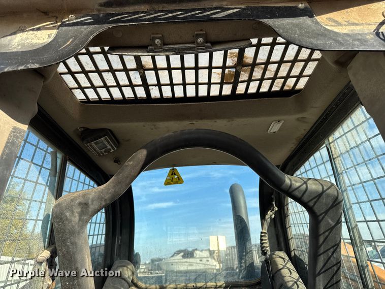 image for item YA1291 2015 Case SV280 skid steer loader