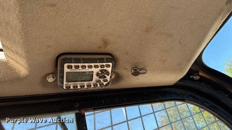 image for item YA1291 2015 Case SV280 skid steer loader