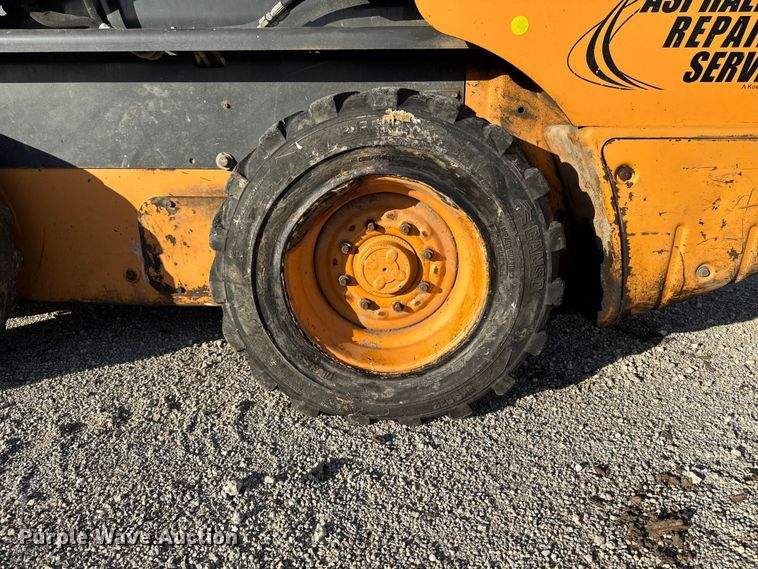 image for item YA1291 2015 Case SV280 skid steer loader