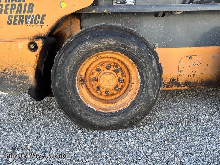 image for item YA1291 2015 Case SV280 skid steer loader