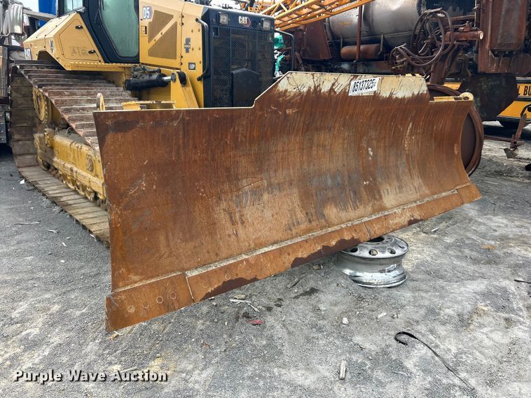 image for item YA1349 2021 Caterpillar D5 LGP dozer
