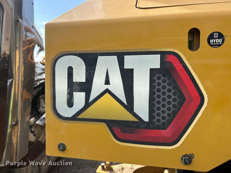 image for item YA1349 2021 Caterpillar D5 LGP dozer