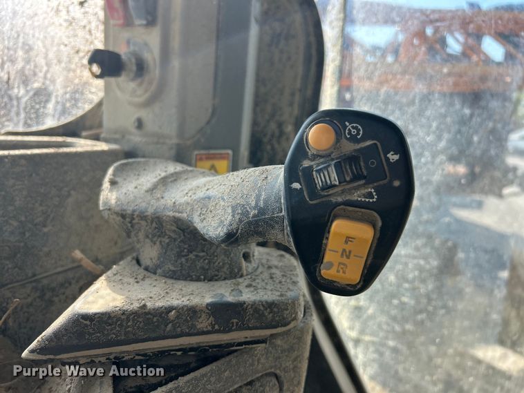 image for item YA1349 2021 Caterpillar D5 LGP dozer