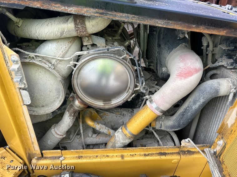 image for item YA1349 2021 Caterpillar D5 LGP dozer