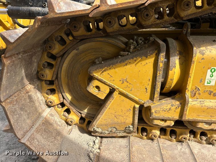 image for item YA1349 2021 Caterpillar D5 LGP dozer