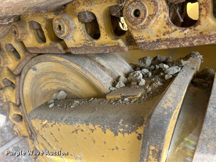 image for item YA1349 2021 Caterpillar D5 LGP dozer