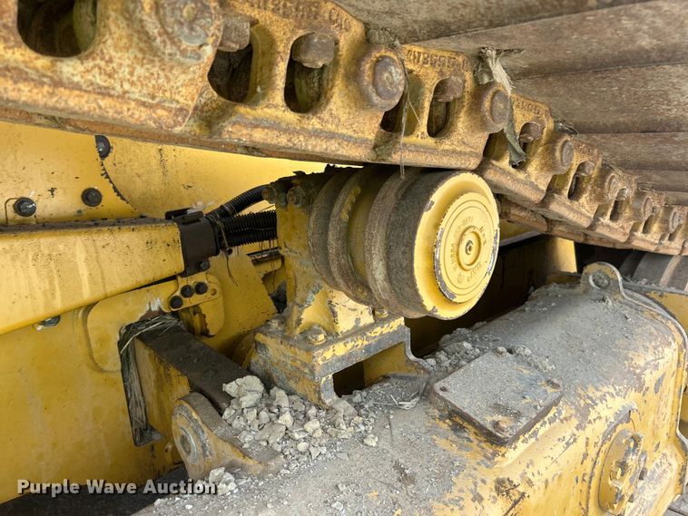 image for item YA1349 2021 Caterpillar D5 LGP dozer