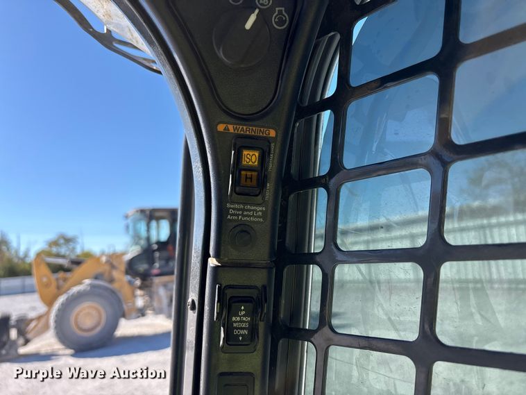 image for item YA1362 2021 Bobcat T870 tracked skid steer loader