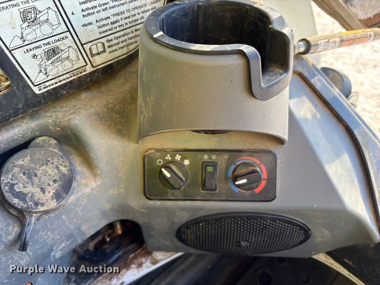 image for item YA1362 2021 Bobcat T870 tracked skid steer loader