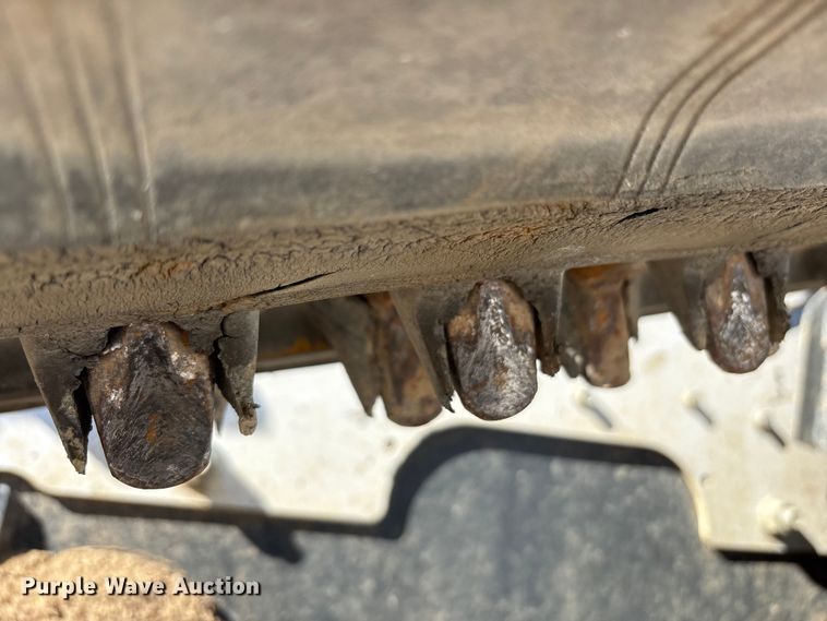 image for item YA1362 2021 Bobcat T870 tracked skid steer loader