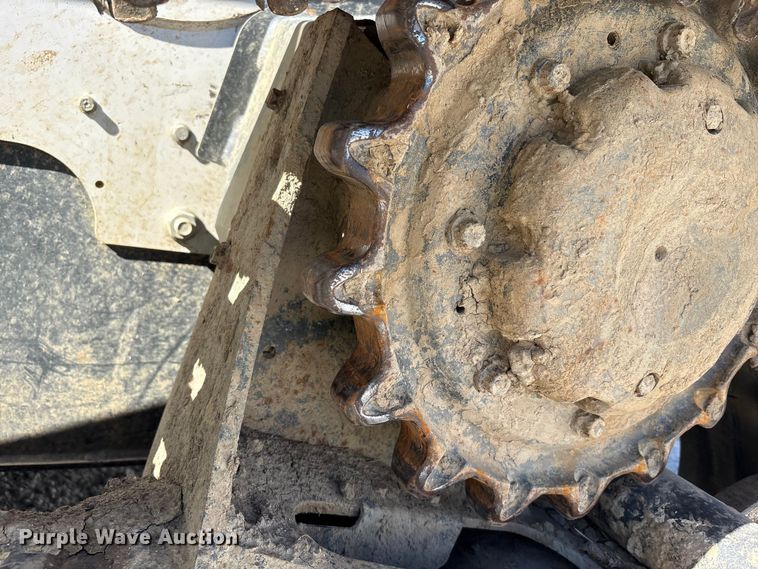 image for item YA1362 2021 Bobcat T870 tracked skid steer loader