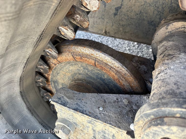 image for item YA1362 2021 Bobcat T870 tracked skid steer loader