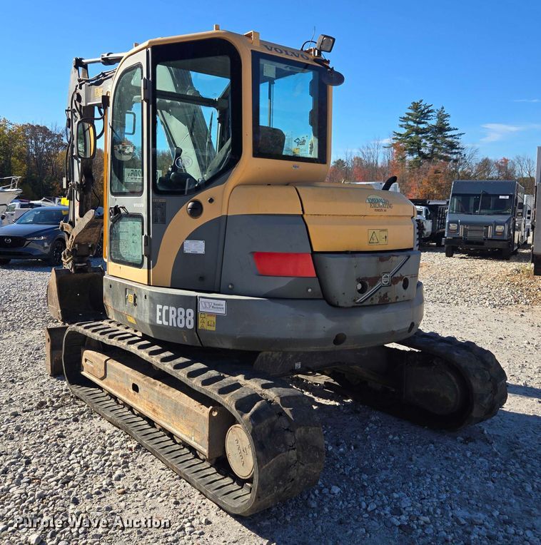 image for item YA1366 2008 Volvo ECR88 mini excavator
