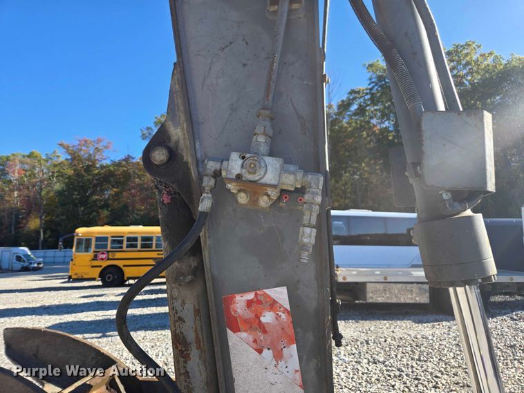 image for item YA1366 2008 Volvo ECR88 mini excavator