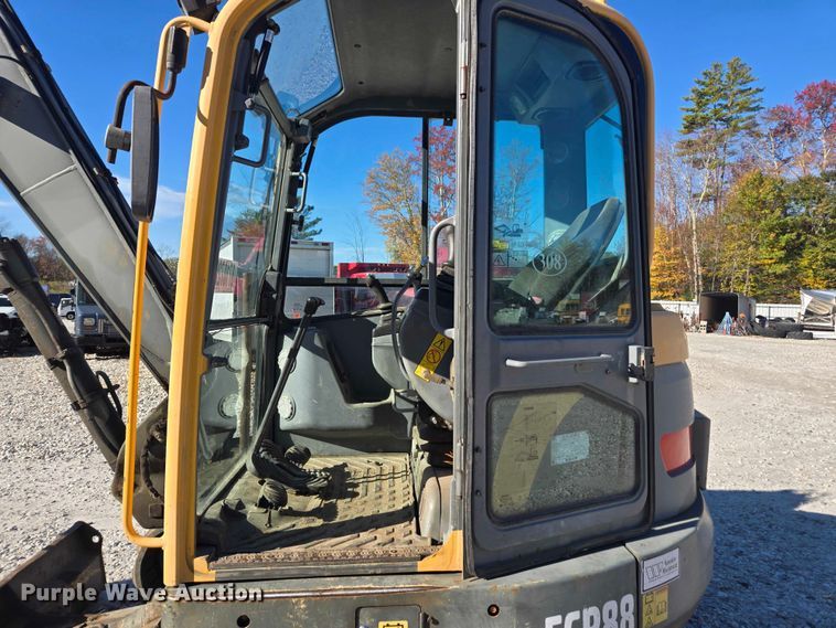 image for item YA1366 2008 Volvo ECR88 mini excavator