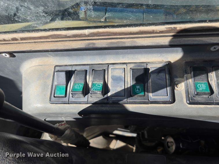 image for item YA1366 2008 Volvo ECR88 mini excavator