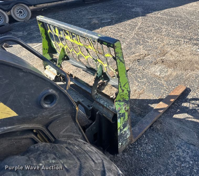 image for item YA1377 2012 New Holland L230 skid steer loader