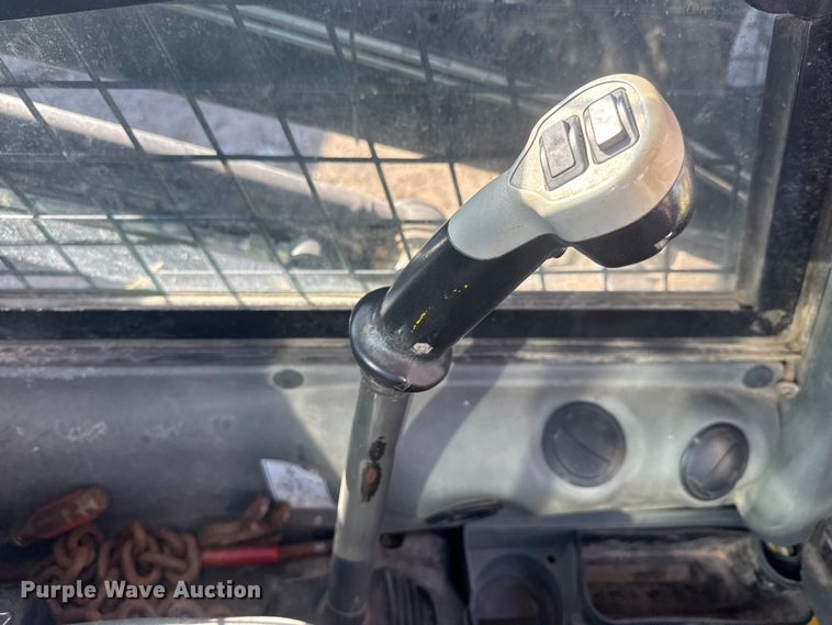 image for item YA1377 2012 New Holland L230 skid steer loader