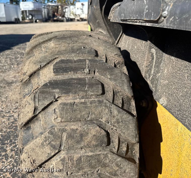 image for item YA1377 2012 New Holland L230 skid steer loader