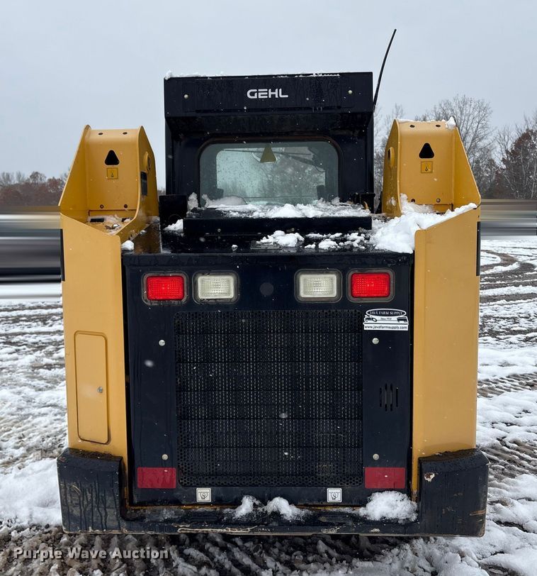 image for item YA1459 2019 Gehl RT215 tracked skid steer loader