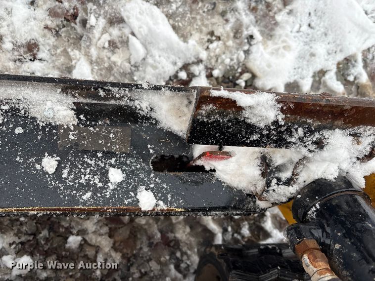 image for item YA1459 2019 Gehl RT215 tracked skid steer loader