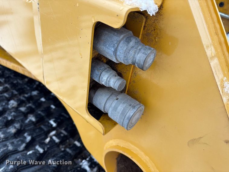 image for item YA1459 2019 Gehl RT215 tracked skid steer loader