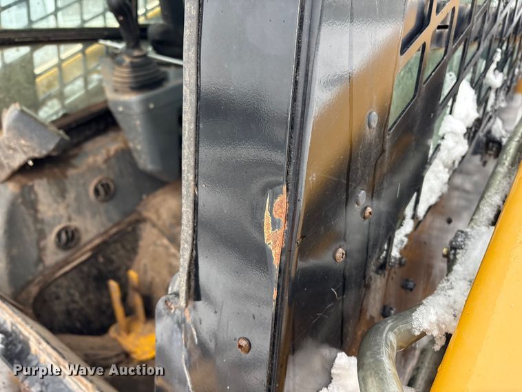 image for item YA1459 2019 Gehl RT215 tracked skid steer loader