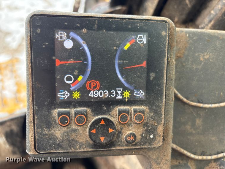 image for item YA1459 2019 Gehl RT215 tracked skid steer loader