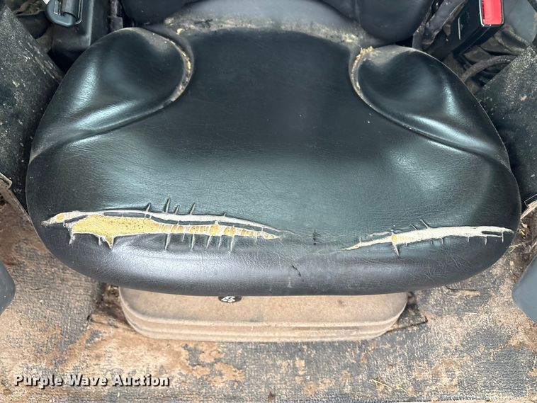 image for item YA1459 2019 Gehl RT215 tracked skid steer loader