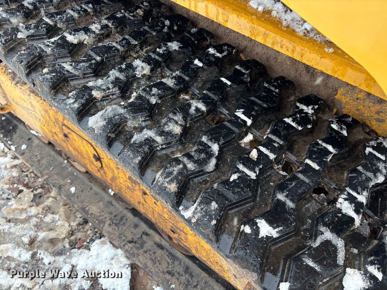 image for item YA1459 2019 Gehl RT215 tracked skid steer loader