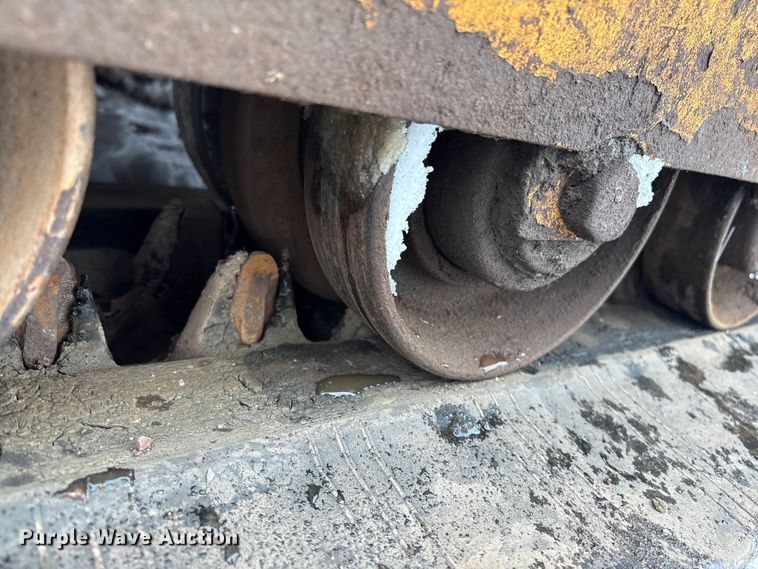 image for item YA1459 2019 Gehl RT215 tracked skid steer loader