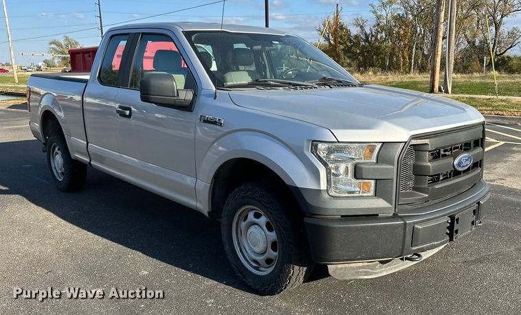 image for item DF8638 2016 Ford F150 SuperCab pickup truck