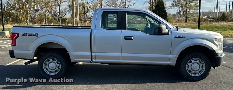 image for item DF8638 2016 Ford F150 SuperCab pickup truck