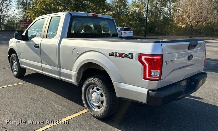 image for item DF8638 2016 Ford F150 SuperCab pickup truck