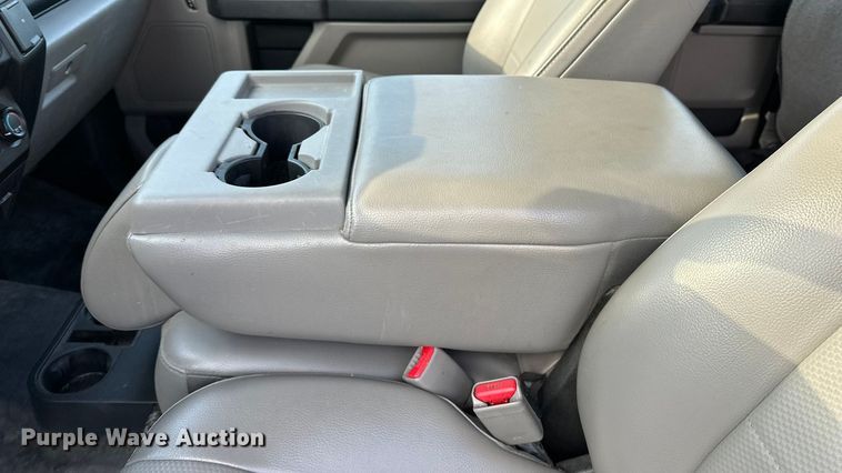 image for item DF8638 2016 Ford F150 SuperCab pickup truck